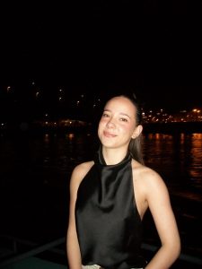 Claudia Valenzuela Fernández