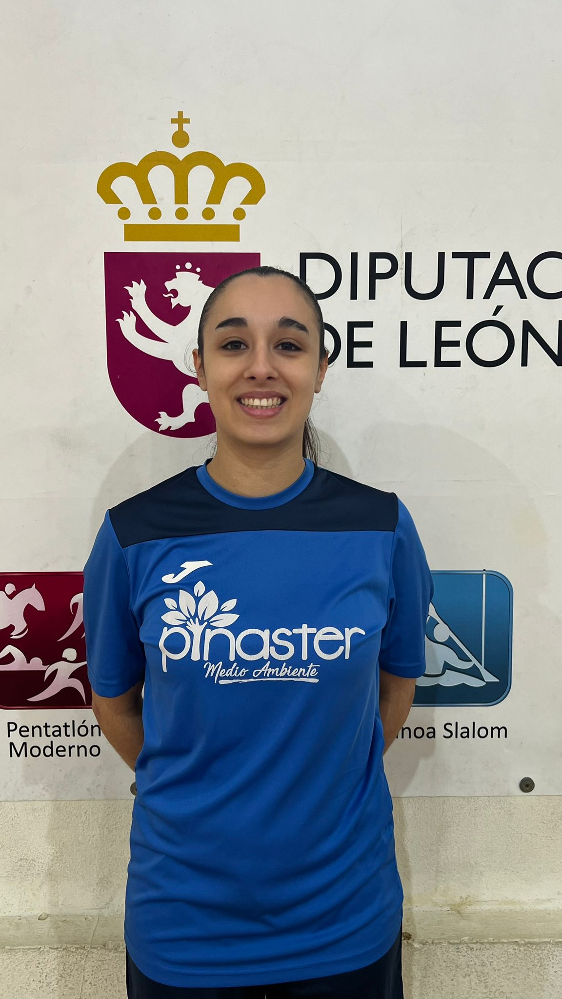 Ángela Poncelas Almeida